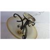 Image 2 : 3 bulb light fixture