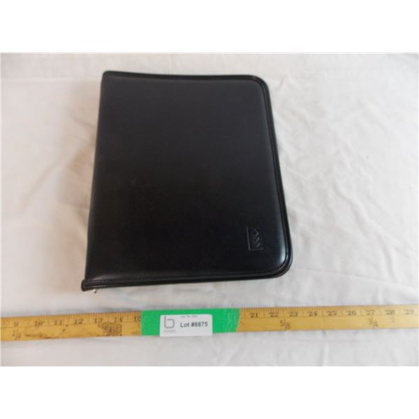 Priority Management LEather folder with zip