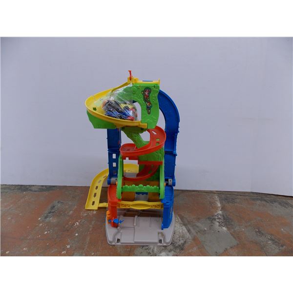 *Plastic Kids car ramp with 4 cars