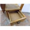 Image 3 : *Wooden kids desk with Drawers under the seat