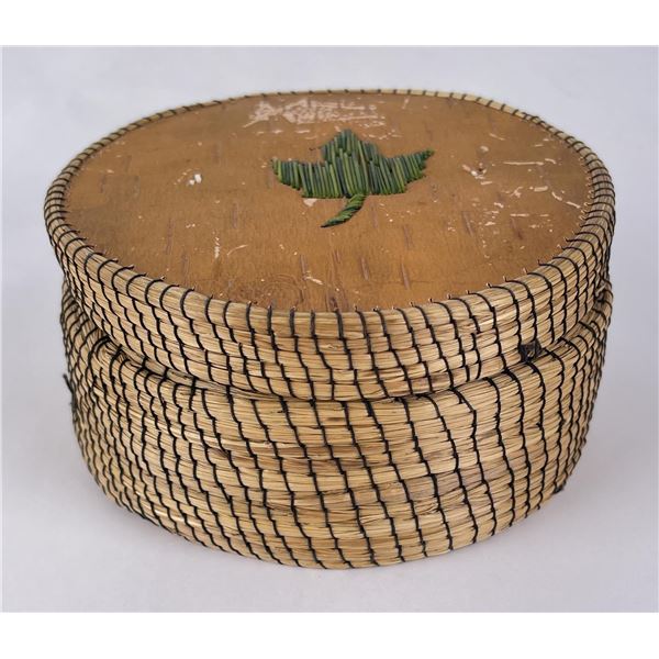Antique Ojibwe Indian Birch Bark Quilled Box