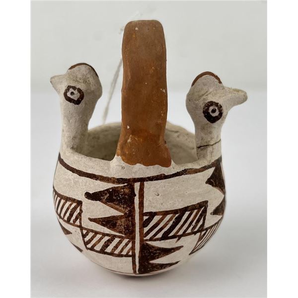 Acoma Pueblo Indian Pottery Pot Basket