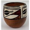 Image 2 : Pueblo Indian Pottery Pot Vase
