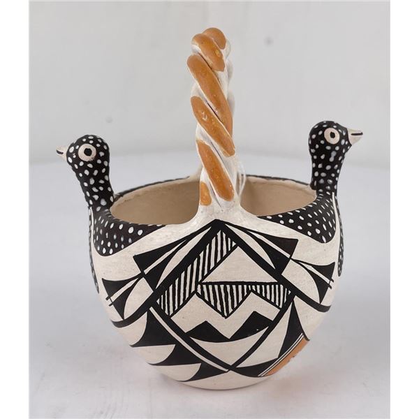 Acoma Pueblo Indian Pottery Pot Vase Lucario