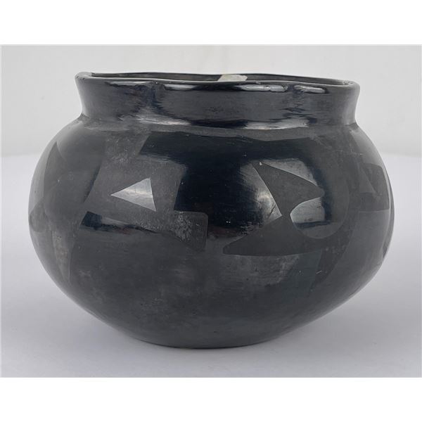San Ildefonso Pueblo Pottery Indian Pot Isabel