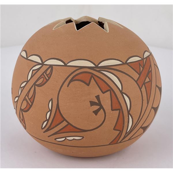 Jemez Pueblo Indian Pottery Vase Pot Gachupin