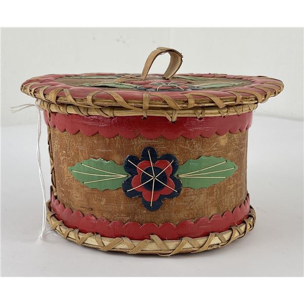 Antique Ojibwe Indian Birch Bark Basket
