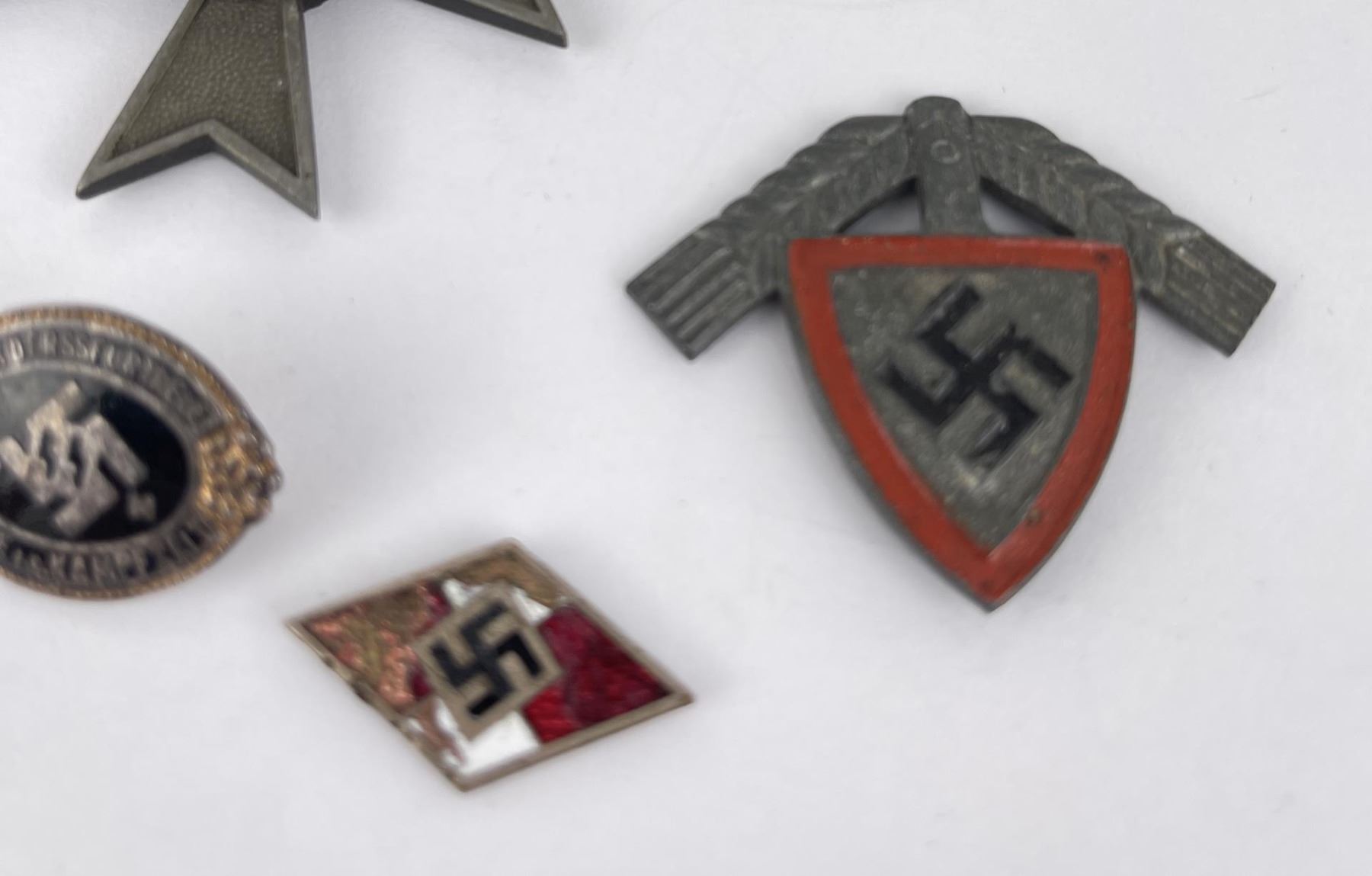 WW2 German Medals Pins Badges SS