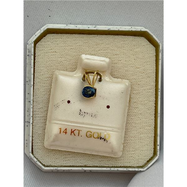 14kt gold sapphire pendant