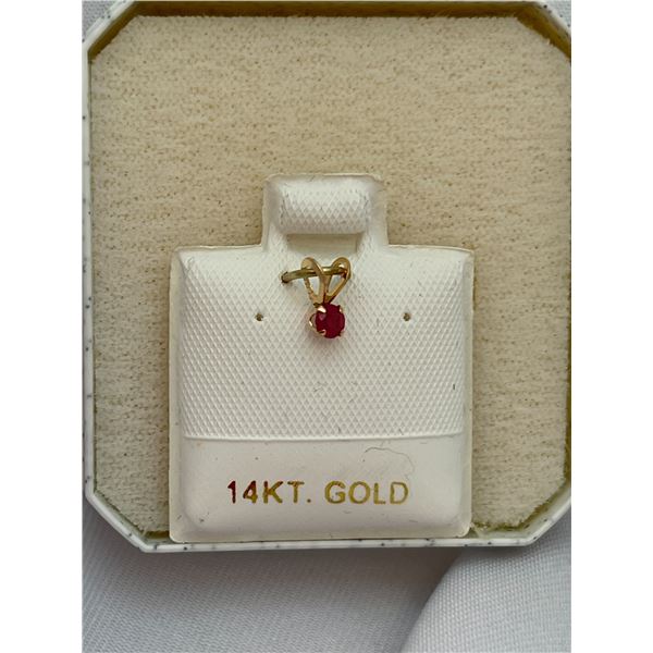 14 kt gold ruby pendant