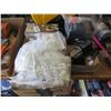 Image 1 : 4 Piece Lot of Automotive Accessories