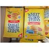 Image 1 : 40 x 200 g Boxes of Wheat Thins Crackers