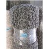 Image 1 : 5' x 7' Grey Shag Area Carpet