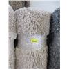 Image 1 : 5' x 7' Beige Shag Area Carpet