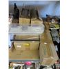 Image 1 : 8 Piece Lot of Assorted Bathroom Shelves