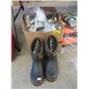 Image 1 : 4 Pairs of Children's Size 35 Waterproof Boots