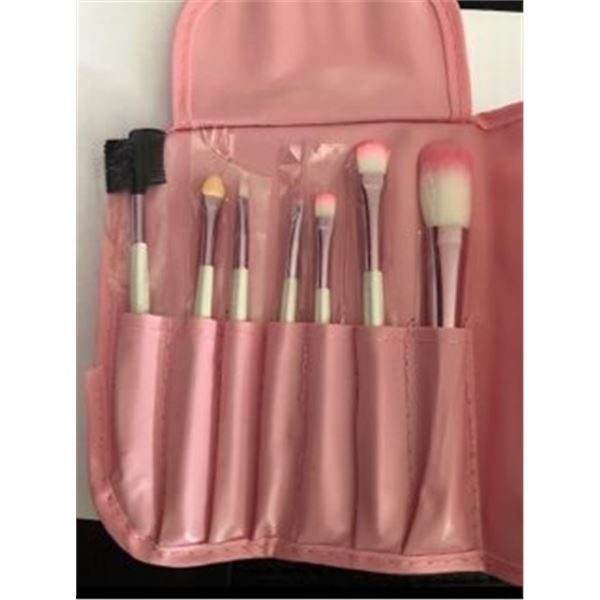 Pink. 7 Piece Makeup Brush Set