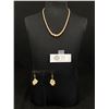 Image 1 : A Pretty Pearl Necklace with Earrings
