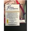 Image 2 : JULIA LOUIS-DREYFUS SIGNED 8X10 PHOTO (RA COA)