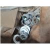 Image 8 : Pallet Multiple Boxes PVC Fittings, Screws & Bolts, Washers, etc