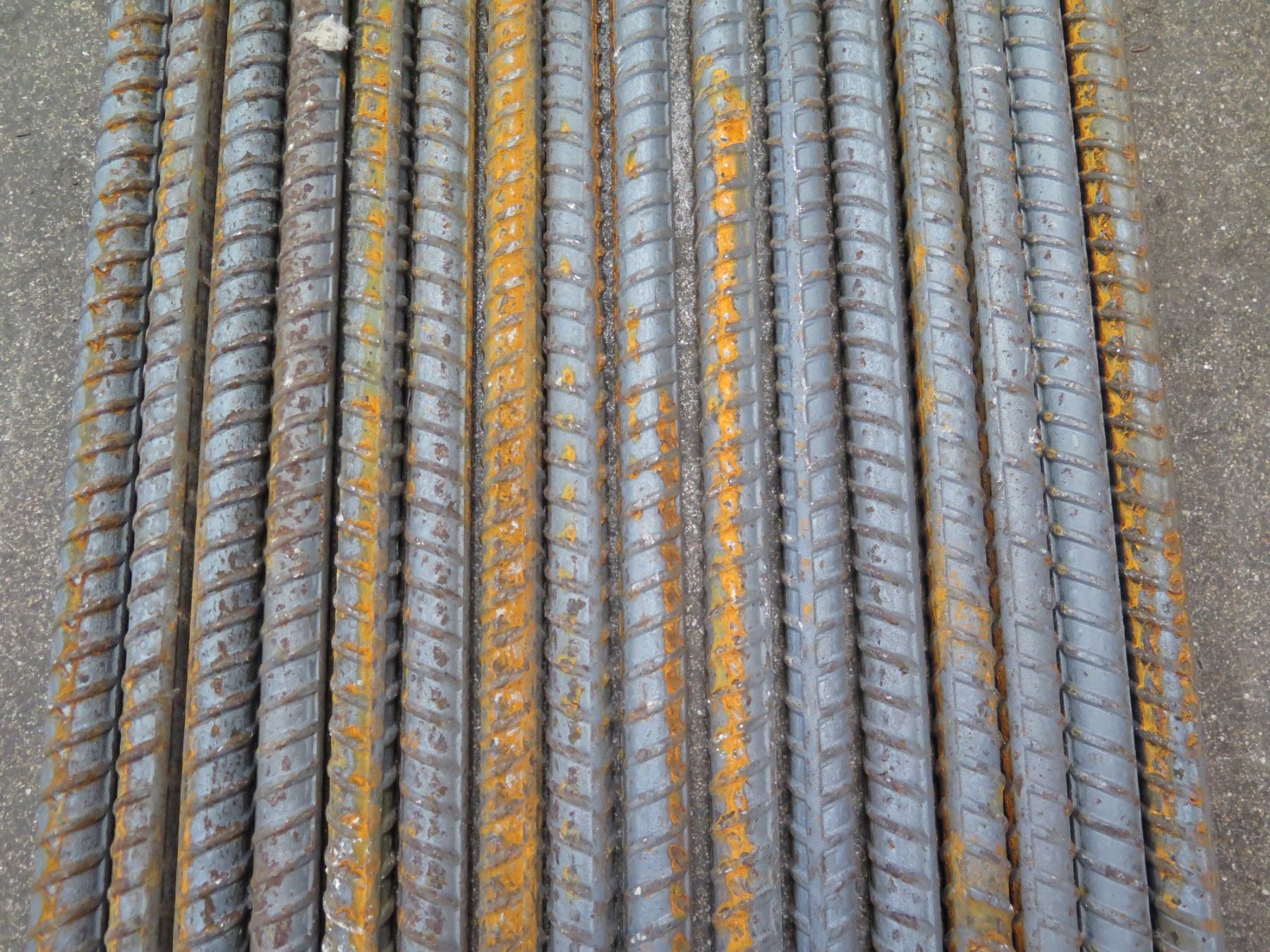 Multiple Lengths Threaded Rebar - Oahu Auctions