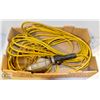 Image 1 : TROUBLE LIGHT W/ 14/3 OUTDOOR 300V HEAVY DUTY CORD