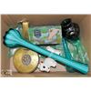Image 1 : LOT OF DECOR ITEMS WITH 3 VASES