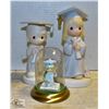 Image 1 : 3 PRECIOUS MOMENTS GRADUATES