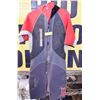 Image 1 : SEADOO WET SUIT MENS MEDIUM