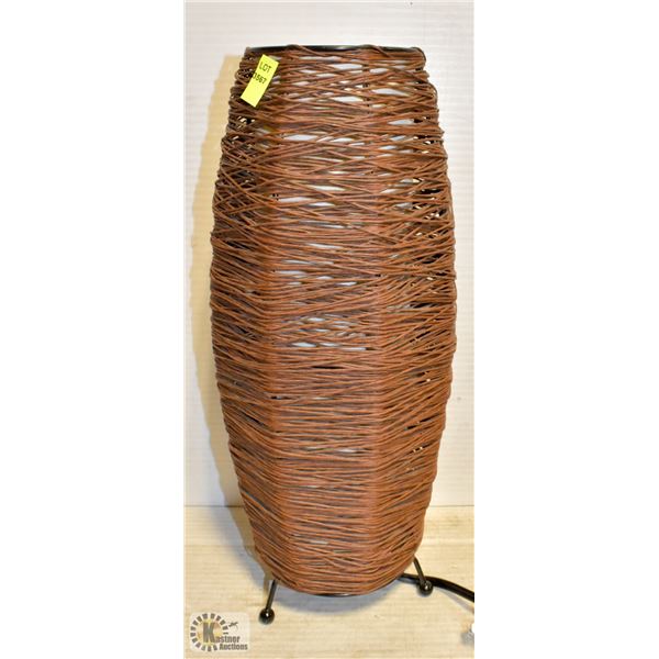 14 INCH WEAVE STYLE TABLE LAMP