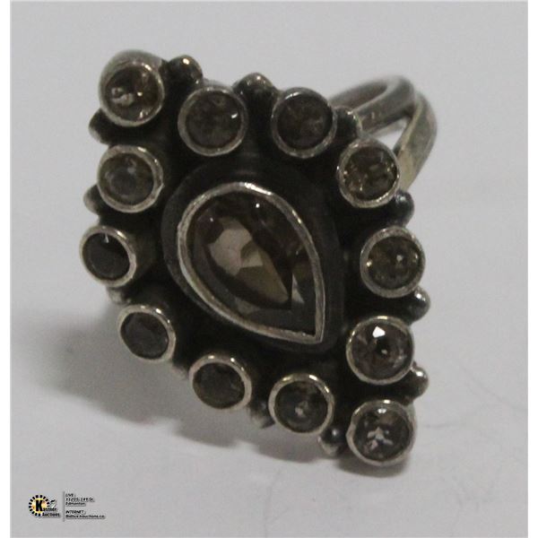 SILVER FLOWER CLUSTER RING SIZE 6-1/2 MARKED 925