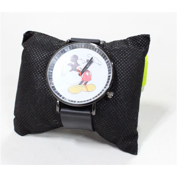 NEW MICKEY MOUSE QUARTZ MOVEMENT WATCH