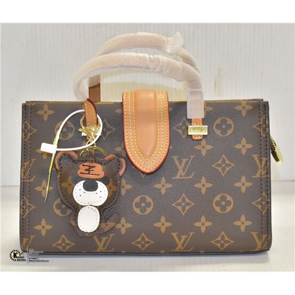 NEW LOUIS VUITTON HANDBAG WITH CROSSBODY LOUIS