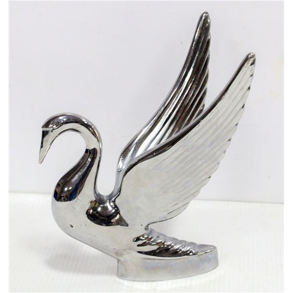 CHROME SWAN HOOD ORNAMENT