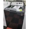 Image 1 : GE TOP LOAD WASHER 27" X 26" X 40"