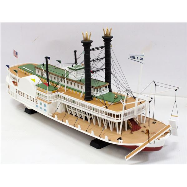 MODEL OF PADDLE WHEEL RIVERBOAT