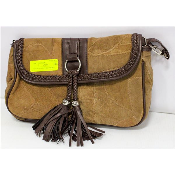 NEW WOMANS PURSE BROWN