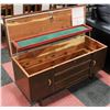 Image 1 : LANE CEDAR CHEST