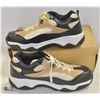 Image 1 : NEW PAIR OF SIZE 37 BLACK AND BEIGE HEELYS
