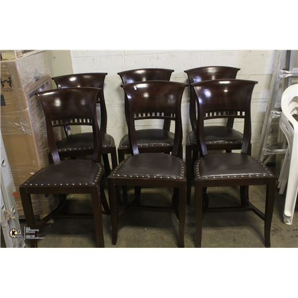 SET OF 6 WOOD AND LEATHERETTE SIDECHAIRS