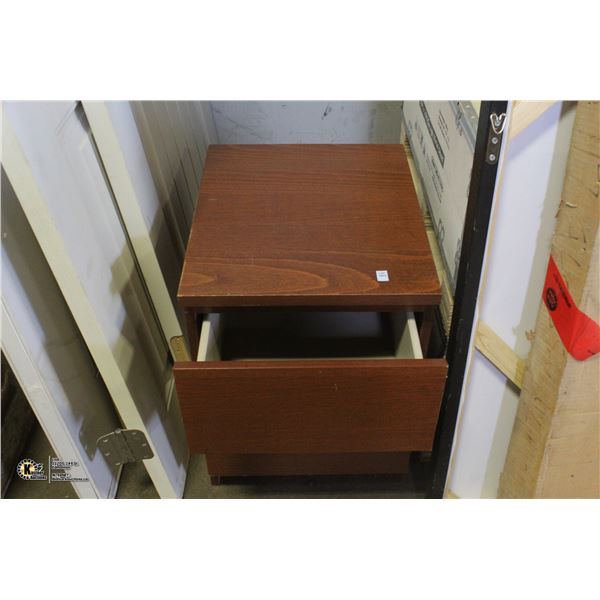 WOOD 2 DRAWER END TABLE