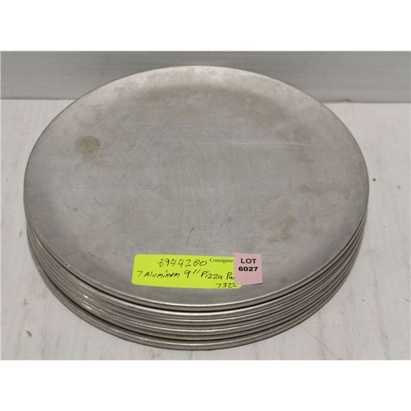 LOT OF 7 ALUMINUM 9" PIZZA PANS