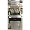 Image 1 : VULCAN DUAL BASKET COMMERICAL DEEPFRYER M14-S