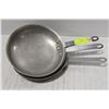 Image 1 : LOT OF 3 MAGNUM ALUMINUM 8" FRYING PANS