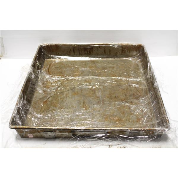 COMMERCIAL STRAPPED ROASTING PAN 20  X 20  X 3 