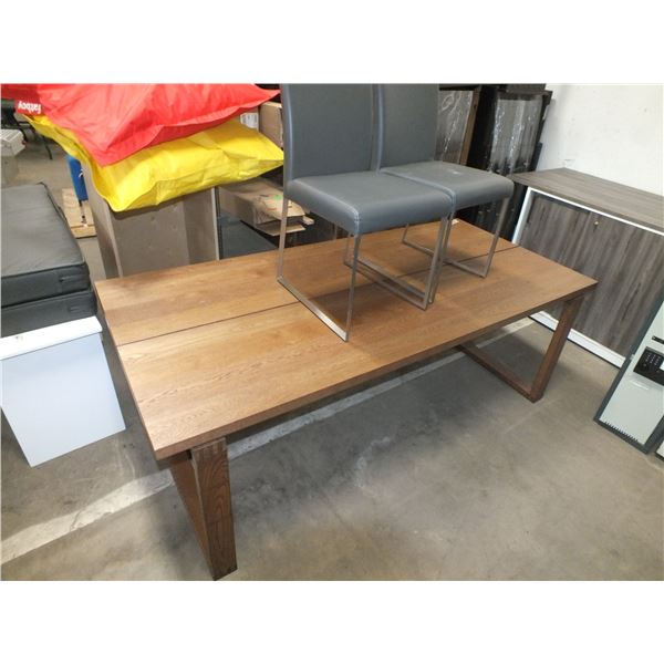 Wooden table & 2 Grey Chairs