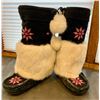Image 1 : Ladies Manitobah Fur Mukluks Size 8 with crepe sole / very good condition