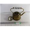 Image 2 : Metal Kettle with Decorative Knob and Handle