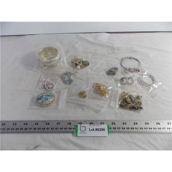 (12) Costume Jewellery