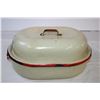 Image 2 : Vintage Enamel Roasting Pan with Lid